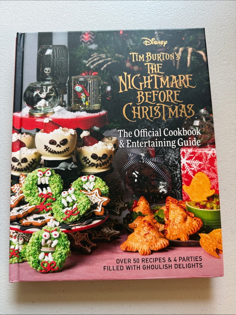 Disney Tim Burton's The Nightmare Before Christmas Cookbook - Black/Green Cover